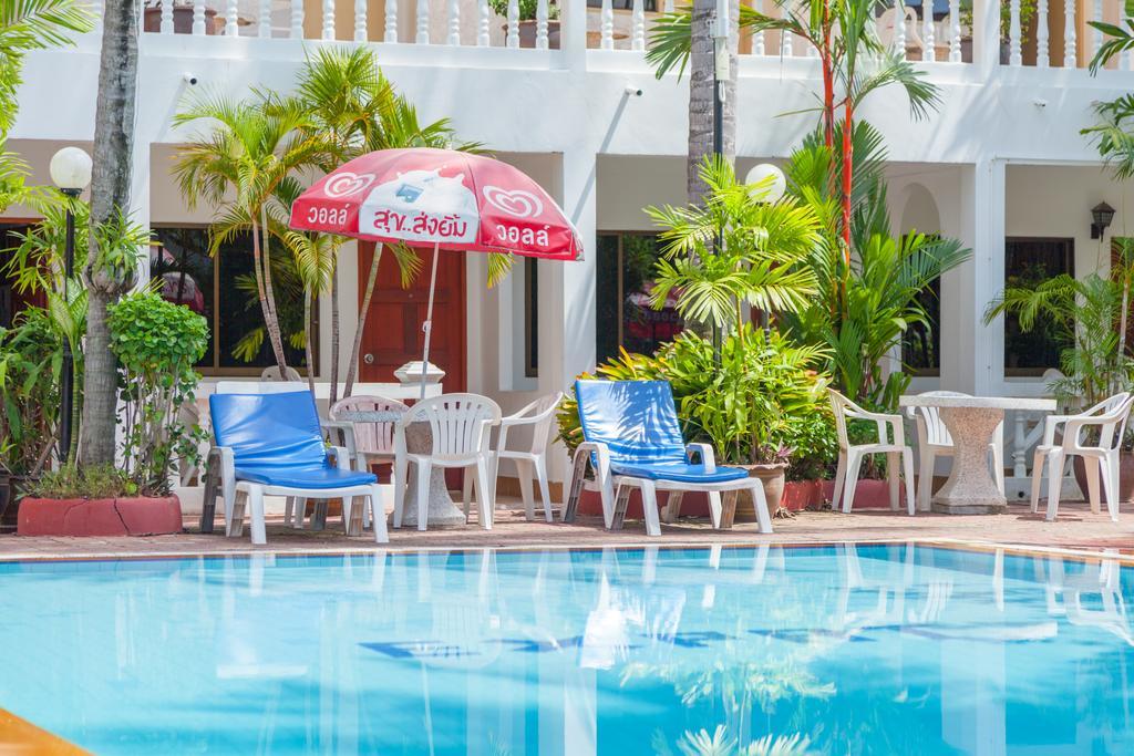 The Expat Hotel Patong Екстер'єр фото