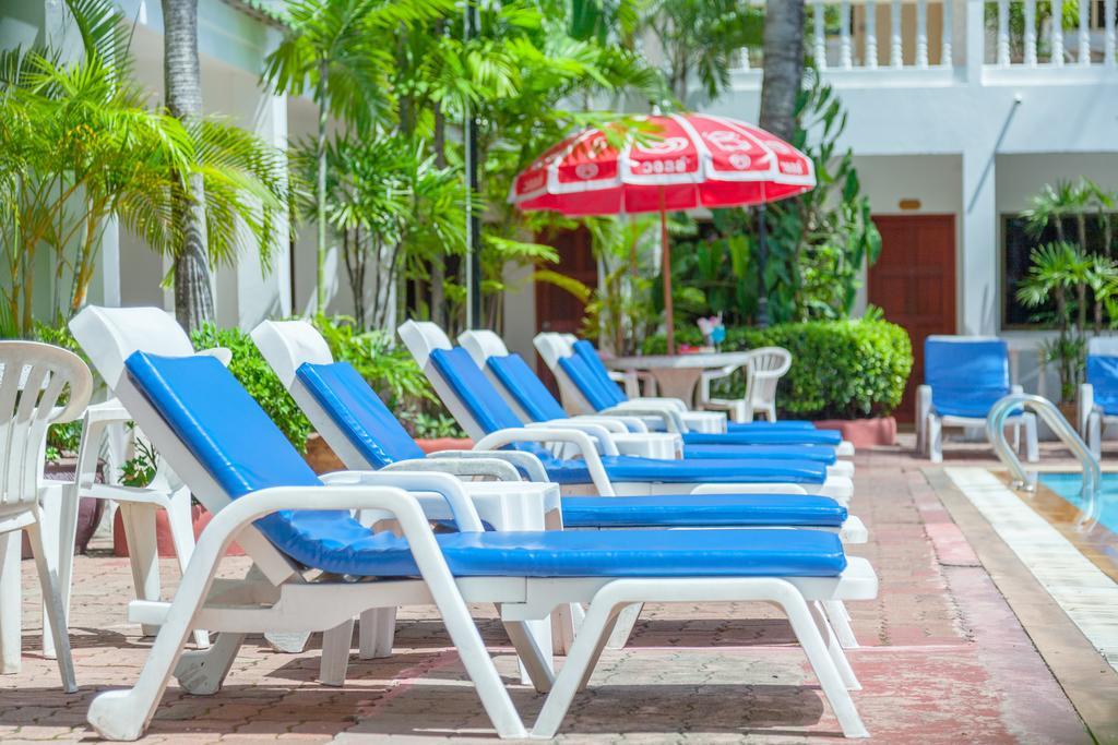 The Expat Hotel Patong Екстер'єр фото