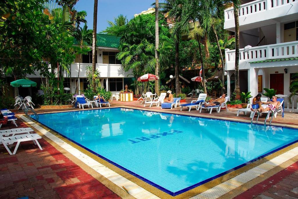 The Expat Hotel Patong Екстер'єр фото